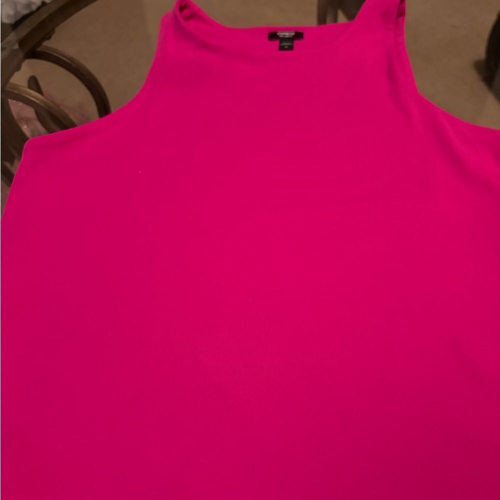 Express Pink Sleeveless Tank Top with Rounded Neckline